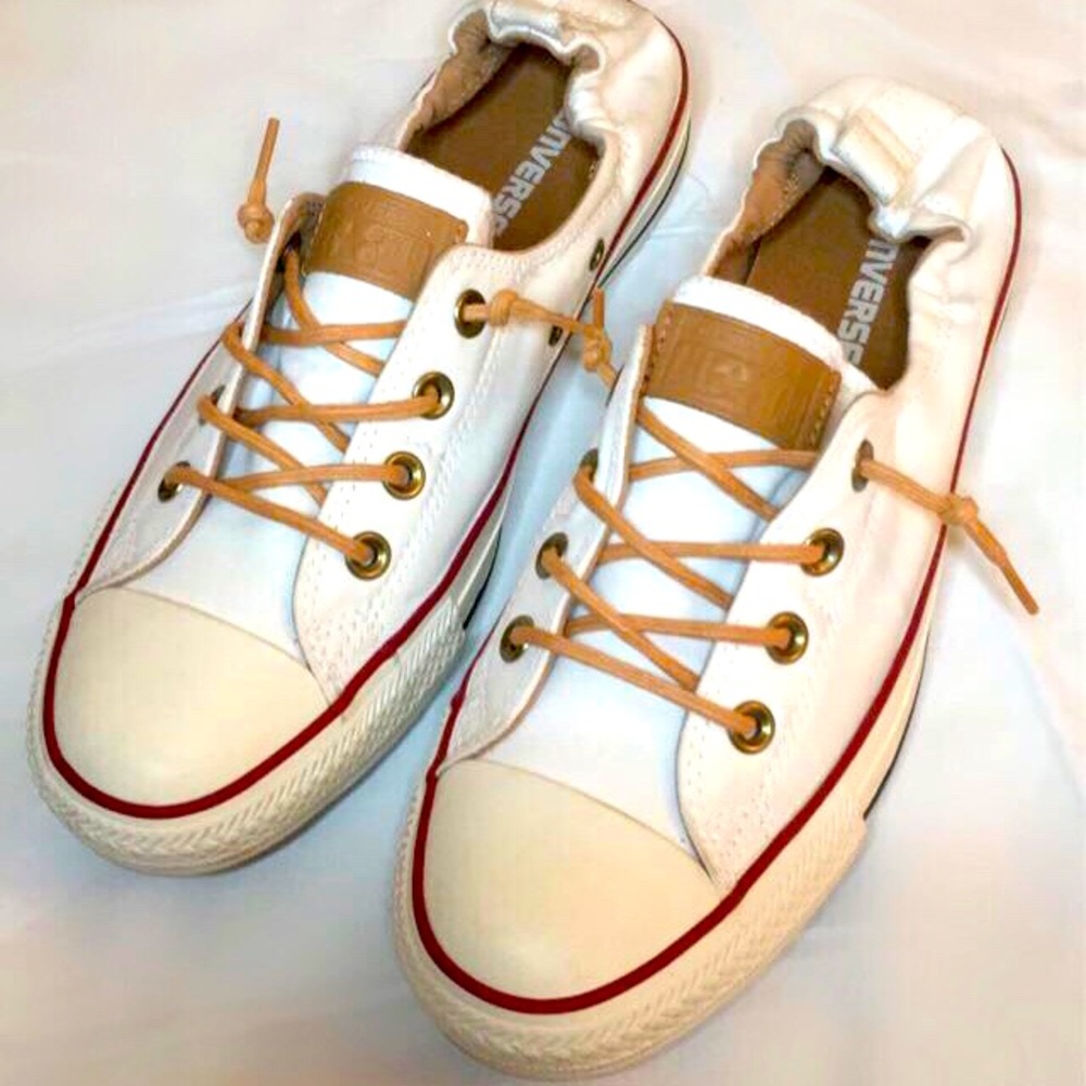 Converse Chuck Taylor low top sneaker